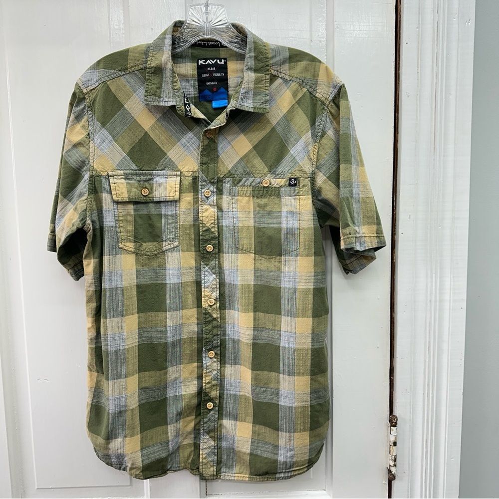 Kavu short sleeve button down outdoor adventure shirt men's medium green, yellow